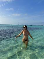664214945: Chica busca chico en Ibiza