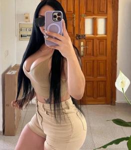 Chica busca chico en Granada: Chica busca chico