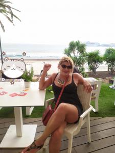 613712478: Chica busca chico en Tenerife