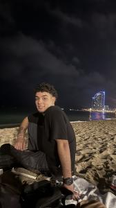 Chico busca chica en Gerona: 