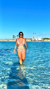 Chica busca chico en Formentera: 