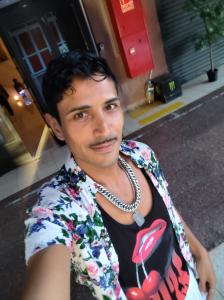 Chico busca chica en Las Palmas: 