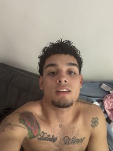 603745027: Chico busca chica en Gerona