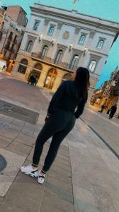 619277564: Chica busca chico en Barcelona