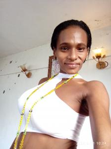 643077863: Chica busca chico en Salamanca