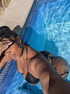 699387190: Chica busca chico en Cádiz