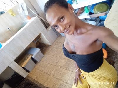 643077863: Chica busca chico en Salamanca