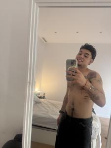 603745027: Chico busca chica en Gerona