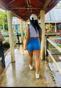 664230332: Chica busca chico en Las Palmas