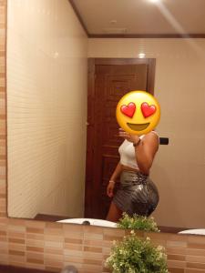 672562367: Chica busca chico en Orense