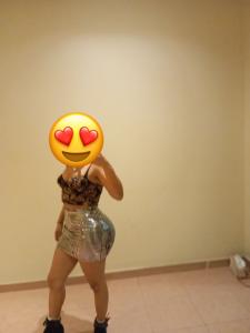 672562367: Chica busca chico en Orense