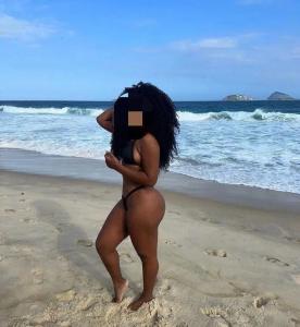Chica busca chico en Granada: Chica busca chico