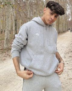 Chico busca chica en Cantabria: 