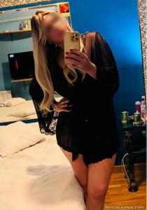 654069709: Chica busca chico en Pontevedra