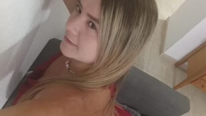 624225413: Chica busca chico en Sevilla