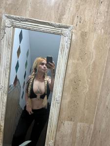 Chica busca chico en Valencia: Chica busca chico