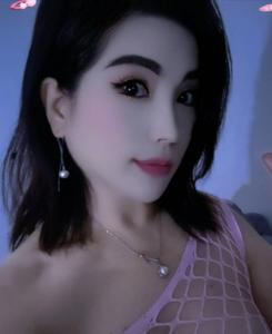 Chica busca chico en Barcelona: Chica busca chico
