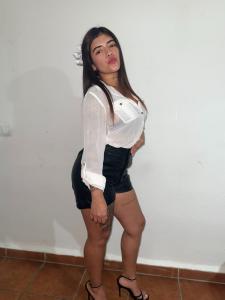 612279856: Chica busca chico en Málaga