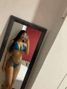 617492072: Chica busca chico en Barcelona