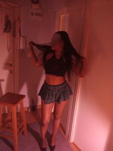 Chica busca chico en Cantabria: Chica busca chico