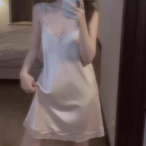 662065478: Chica busca chico en Barcelona