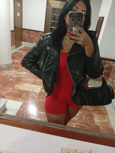 603351463: Chica busca chico en Sevilla