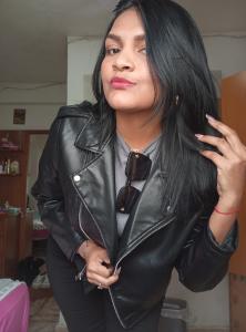 603351463: Chica busca chico en Sevilla