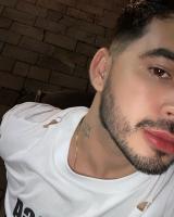 671481543: Chica busca chico en Barcelona