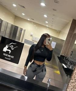 687545693: Chica busca chico en Tarragona