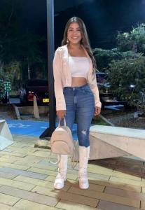627516379: Chica busca chico en Valencia
