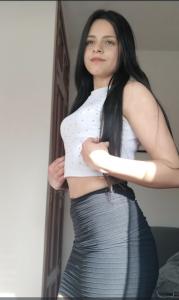 611931462: Chica busca chico en Barcelona