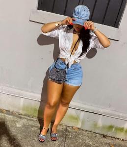 603666902: Chica busca chico en Sevilla