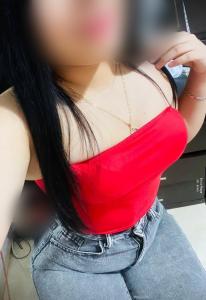 613737559: Chica busca chico en Navarra