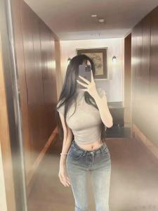 637070555: Chica busca chico en Madrid