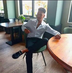 Chico busca chica en Valencia: 
