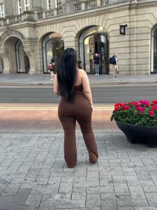 641917054: Chica busca chico en Sevilla