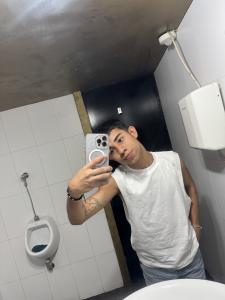 Chico busca chica en Las Palmas: 