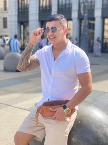 Chico busca chica en Asturias: 
