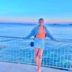 614465810: Chica busca chico en Ibiza