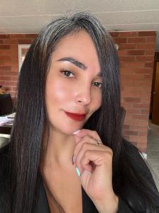 Chica busca chico en Valencia: Chica busca chico