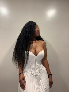631045978: Chica busca chico en La Coruña