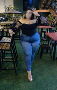 Chica busca chico en Valencia: Chica busca chico