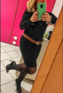672993160: Chica busca chico en La Coruña