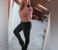 672993160: Chica busca chico en La Coruña