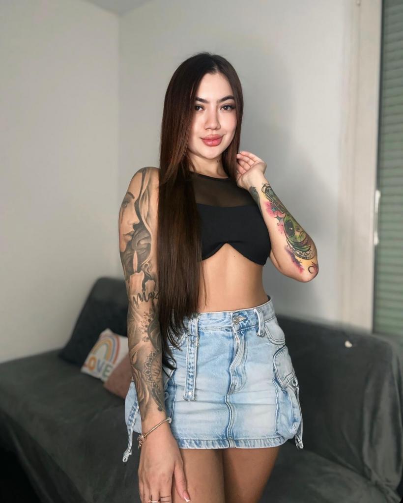 Chica busca chico en Ibiza: Chica busca chico