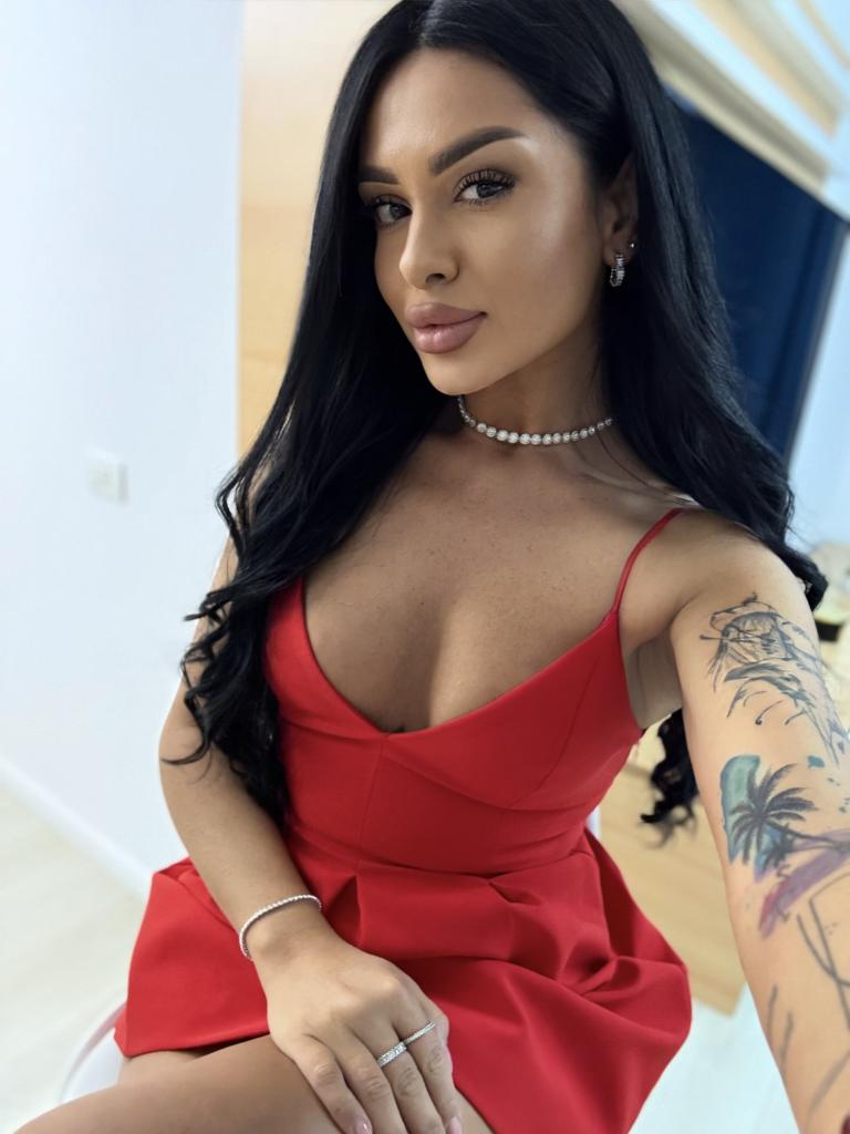 Chica busca chico en Málaga: Chica busca chico