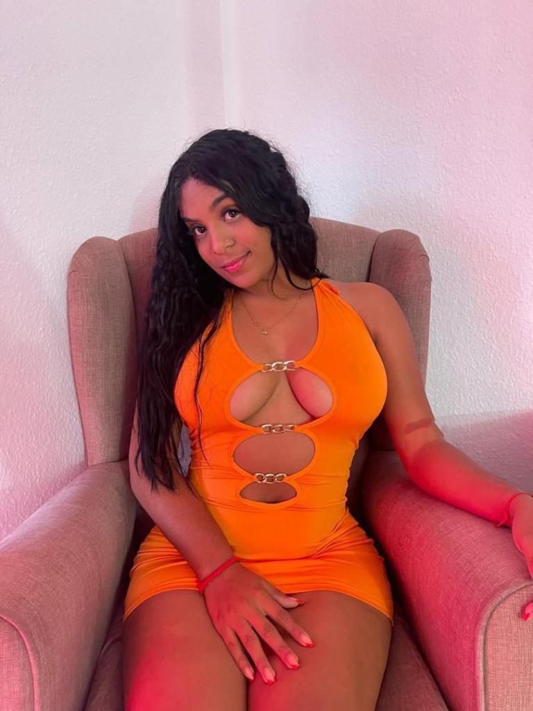 Chica busca chico en Tenerife: Chica busca chico