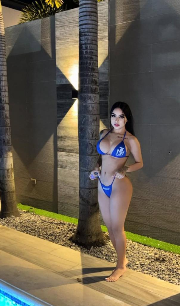 613796937: Chica busca chico en Cádiz
