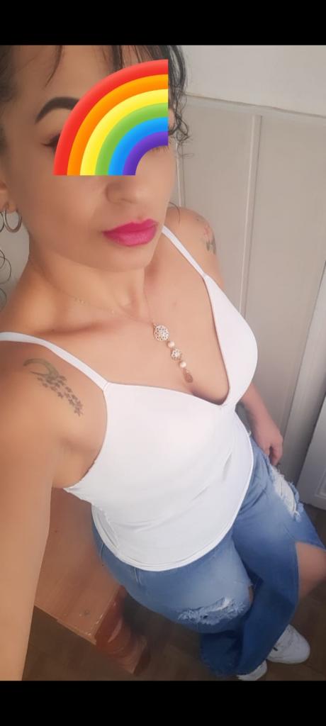 642255384: Chica busca chico en Valencia