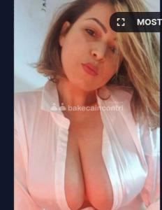 632073965: Chica busca chico en Barcelona